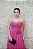 VESTIDO LONGO PINK TOMARA QUE CAIA COM AMARRAÇÃO NO OMBRO E BROCHE DE FLOR - Imagem 4