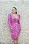 VESTIDO FATIMA SCOFIELD MIDI ROSA CHICLETE MANGA LONGA DECOTE EM V COM CINTURA DRAPEADA - Imagem 3