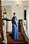 VESTIDO NY AZUL SERENITY COSTA NUA DECOTE EM V E DETALHE DA CAPA TODO BORDADO - Imagem 3