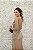 VESTIDO NY NUDE E DOURADO COM FENDA E DECOTE - Imagem 2