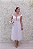 VESTIDO BRANCO MIDI OMBRO A AOMBRO ALÇA LARGA E RENDA COM CINTO AFIVELADO - Imagem 4