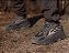 Tênis Yeezy Boost 700 V2 Geode Marrom Unissex - Imagem 6