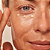 Dr. Dennis Gross Skincare  Vitamin C Lactic Firm & Bright Eye Treatment - Imagem 4