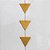 Móbile Triângulos Vertical Dourado - Imagem 2
