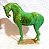 Estatueta chinesa modelada em cavalo, ao gosto do período tang. Coberta por esmalte tonalidade verde. Séc. XX. Med. Alt. 27.5 cm. x Compr. 27 cm. - Imagem 2
