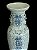 Grande importante vaso chines em porcelana azul e branca, mede 58x26 cm largura, lacre de procedência da peça no fundo - Imagem 2