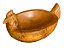 Linda gamela esculpida em madeira bruta representando galinha, nunca usada, mede 38x27x22 cm altura - Imagem 1