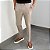 Calça Alfaiataria Slim Viena Khaki Com Regulagem Lateral - Imagem 1