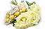 Kit Buquê de Rosas Brancas pequeno + Ferrero Rocher - Imagem 3