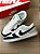 DUNK LOW SB CINZA/ BCO/ PTO - Imagem 1