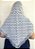 Véu Triangular Off White com Brilho - Imagem 2