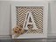 Quadro Porta Maternidade Personalizado - Letra Decorada - Chevron Bege - Imagem 1