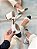 Scarpin Slingback Sara Off-white com preto - Imagem 11