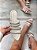 Rasteira Feminina Carine Off-White - Imagem 6