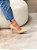Scarpin Feminino Louise Nude em Couro legítimo - Imagem 7