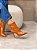 Bota Feminina Perla Caramelo couro Salto fino - Imagem 4