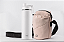 Kit garrafa térmica inox Facy 660ml white e bolsa Shoulder Bottle nude - Imagem 1