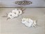 Arranjo de flores de tecido modelo  Camélias com galhos em zirconias - Imagem 2