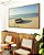 Quadro Horizontal Barco em Praia de Mar Azul Calmo Céu Limpo Canvas Moldura - Imagem 2