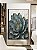 Quadro Vertical Flor Azul Petróleo Dourada Textura Branca Floral Canvas Moldura - Imagem 4