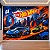 Papel de Parede Infantil Hot Wheels Carros de Corrida – Pista Radical 3D Azul e Laranja para Quarto Menino - Imagem 2