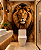 Papel de Parede Adesivo Leão Majestoso Realista 3D Dourado Fundo Pedra Rachada Luxo para Sala Quarto Banheiro Decoração Moderna - Imagem 1