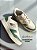 Tênis off white com detalhe verde - Imagem 1