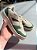 Tênis off white com detalhe verde - Imagem 2