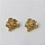 Brinco Metal Flor com Acabamento Dourado e Prateado - Imagem 2