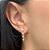 Brinco Ear Line Zircônias Banho de Ouro 18k - Imagem 2