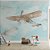 Papel de Parede Infantil de Aviões Voando Alto no Céu Azul - Imagem 1