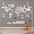 Papel de Parede Infantil de Mapa Mundi Cinza Escuro e Diversos Animais - Imagem 1