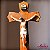 Crucifixo de Parede Marrom Importado Resina 50 cm - Imagem 3
