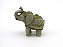 Estátua Elefante Bolinhas cor Taupe Resina 10 cm - Imagem 3