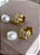 Brinco Lumière- ouro amarelo 18k, safira incolor e pérola - Imagem 2