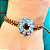 Pulseira Ajustável de Macramê Marrom com Pingente Flor de Strass Cristal e Marrom 855P - Imagem 3