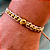 Pulseira Ajustável de Macramê Areia com Pingente e Entremeios Dourado - Imagem 2