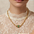 Colar Dourado com Pingente Cadeado Cristais Verde CL889 - Imagem 2