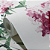 Papel de Parede Espumado Floral Rosa e Branco Rolo com 10 Metros - Imagem 3