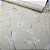 Papel de Parede Floral em Tons de Bege e Branco Rolo com 10 Metros - Imagem 5
