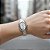 Relógio Feminino Analógico Oval Mini Social Casual Luxo Inox - Imagem 3