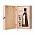 Kit Madeira Cachaça Companheira Extra Premium 4 Anos 670ml + 2 Copos para Dose - Imagem 2