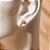 Brinco flor com zircônias folheado a ouro 18k - Imagem 2