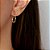 Argola trabalhada folheada ouro 18k - Imagem 2