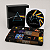 KIT EXCLUSIVO PINK FLOYD - CAMISETA + BANDEIRA + ADESIVO - Imagem 1