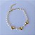 Pulseira de pérolas com 3 corações folheada a ouro 18k - Imagem 1