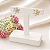 Brinco Fixo Banhado A Ouro De Flor Bijou Art - Imagem 4