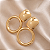 Brinco Redondo Pendurado Base Lisa Banhado a Ouro Bijou Art - Imagem 4