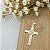 Pingente Banhado a Ouro De Cruz Lisa Com Manto Trabalhado Bijou Art - Imagem 5