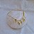 Pulseira Bracelete Meio Aro Cristais Brutos Suspensos - Folheado a Ouro - Imagem 5
